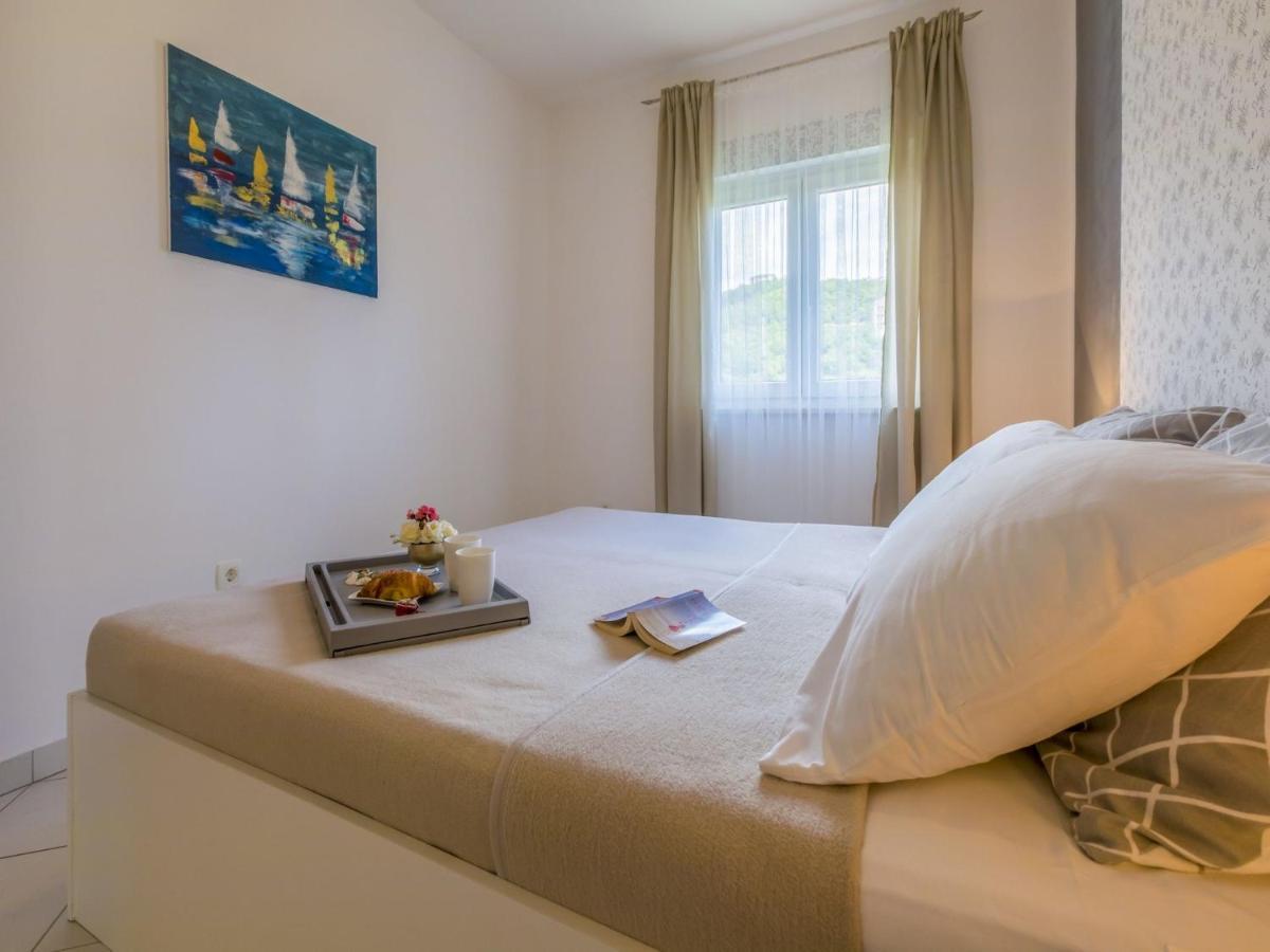 Apartments Rabbit Crikvenica Esterno foto