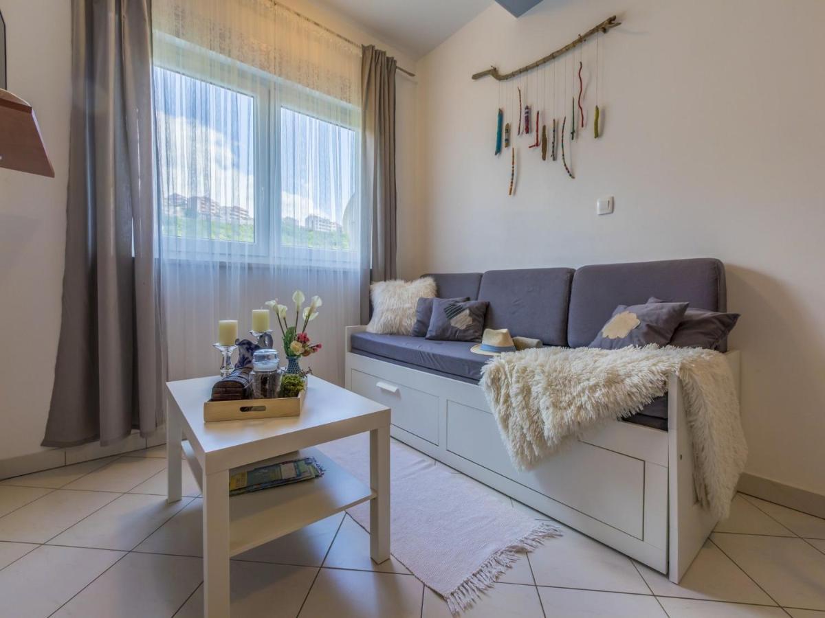 Apartments Rabbit Crikvenica Esterno foto