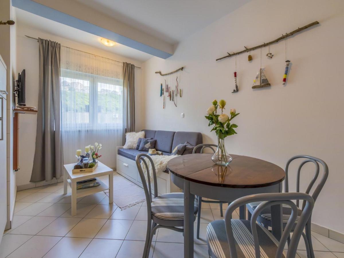 Apartments Rabbit Crikvenica Esterno foto