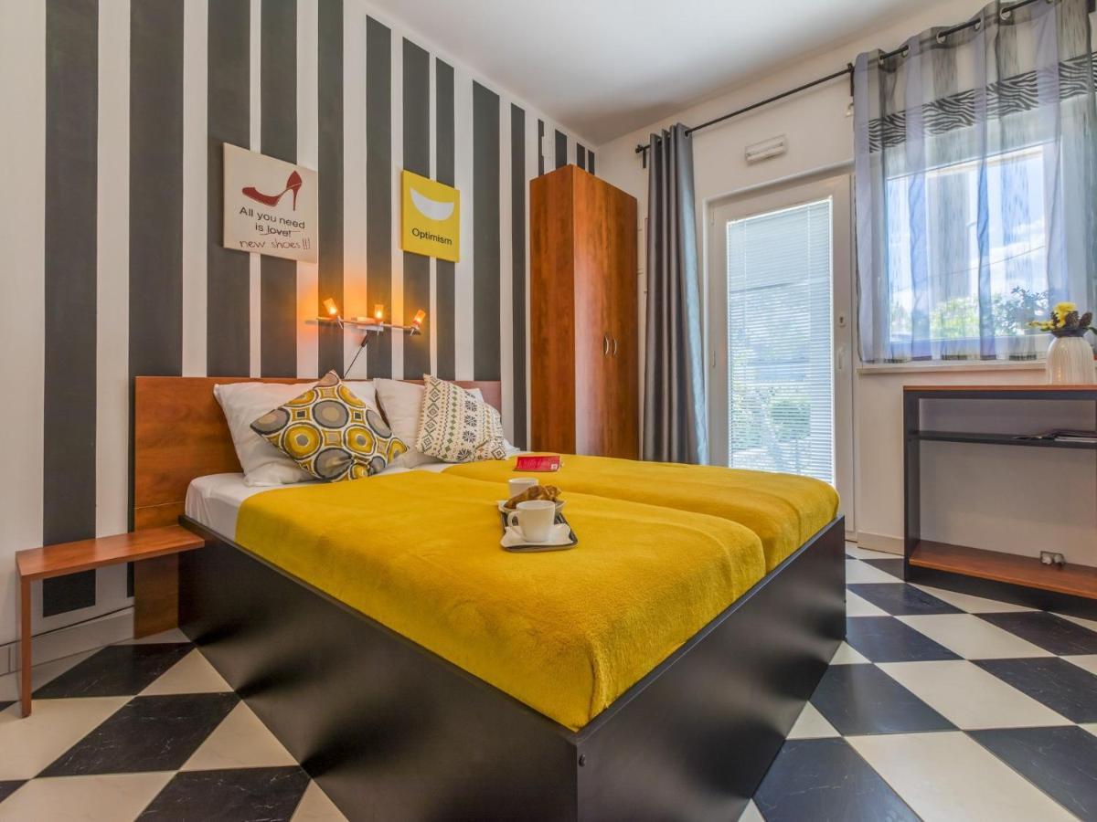 Apartments Rabbit Crikvenica Esterno foto