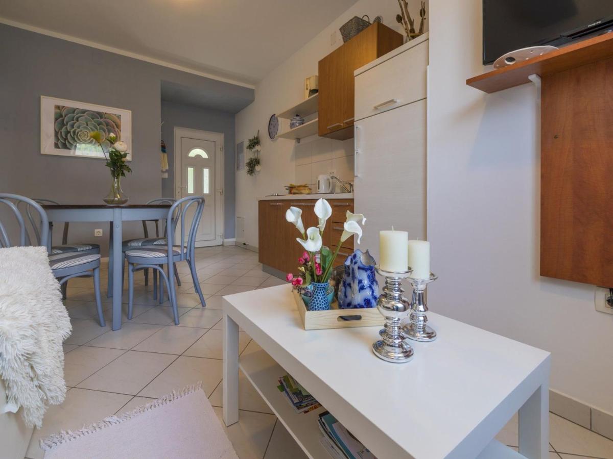 Apartments Rabbit Crikvenica Esterno foto